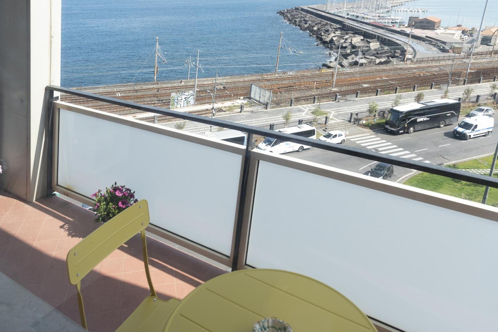 Martiri Home Catania Bagian luar foto