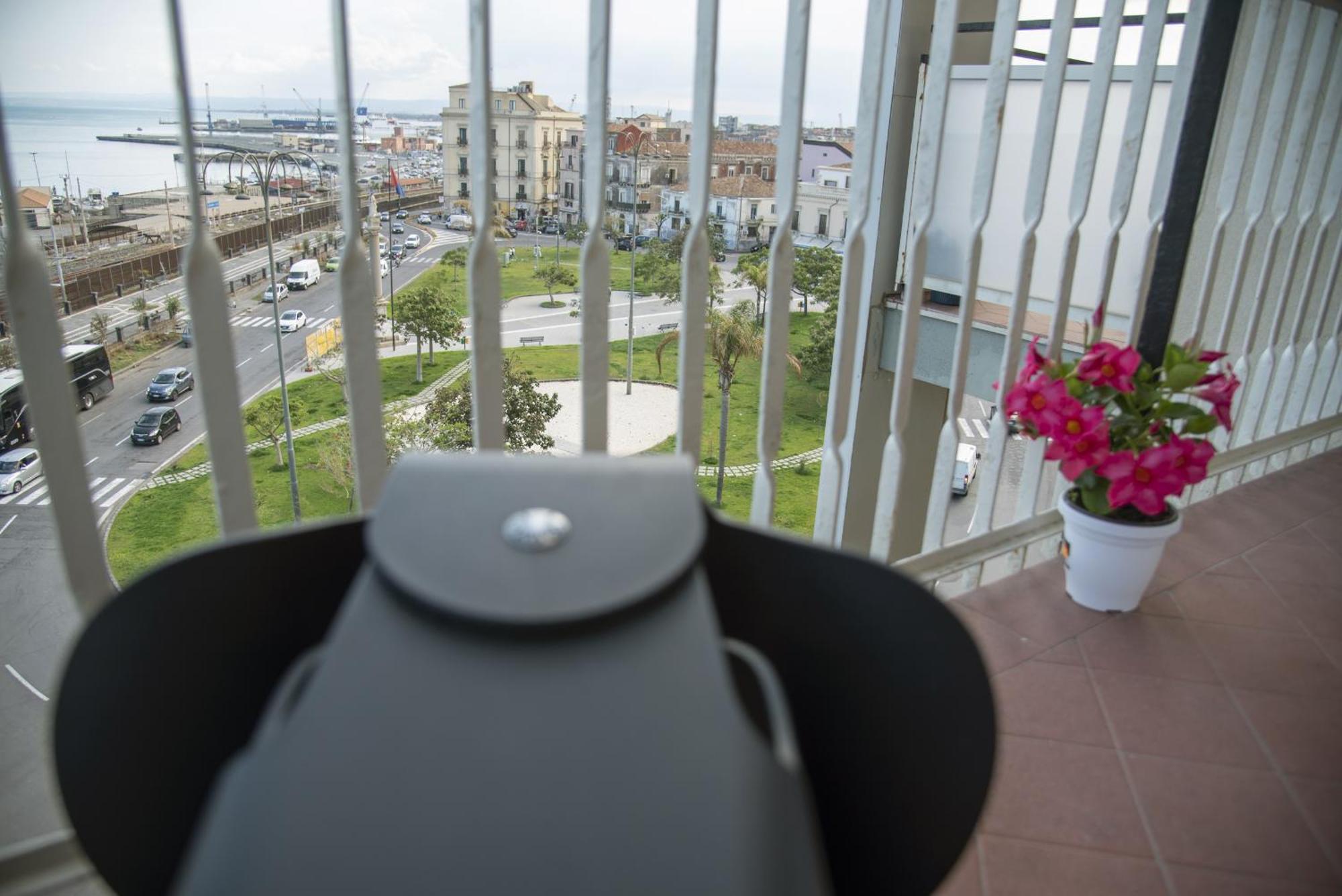 Martiri Home Catania Bagian luar foto