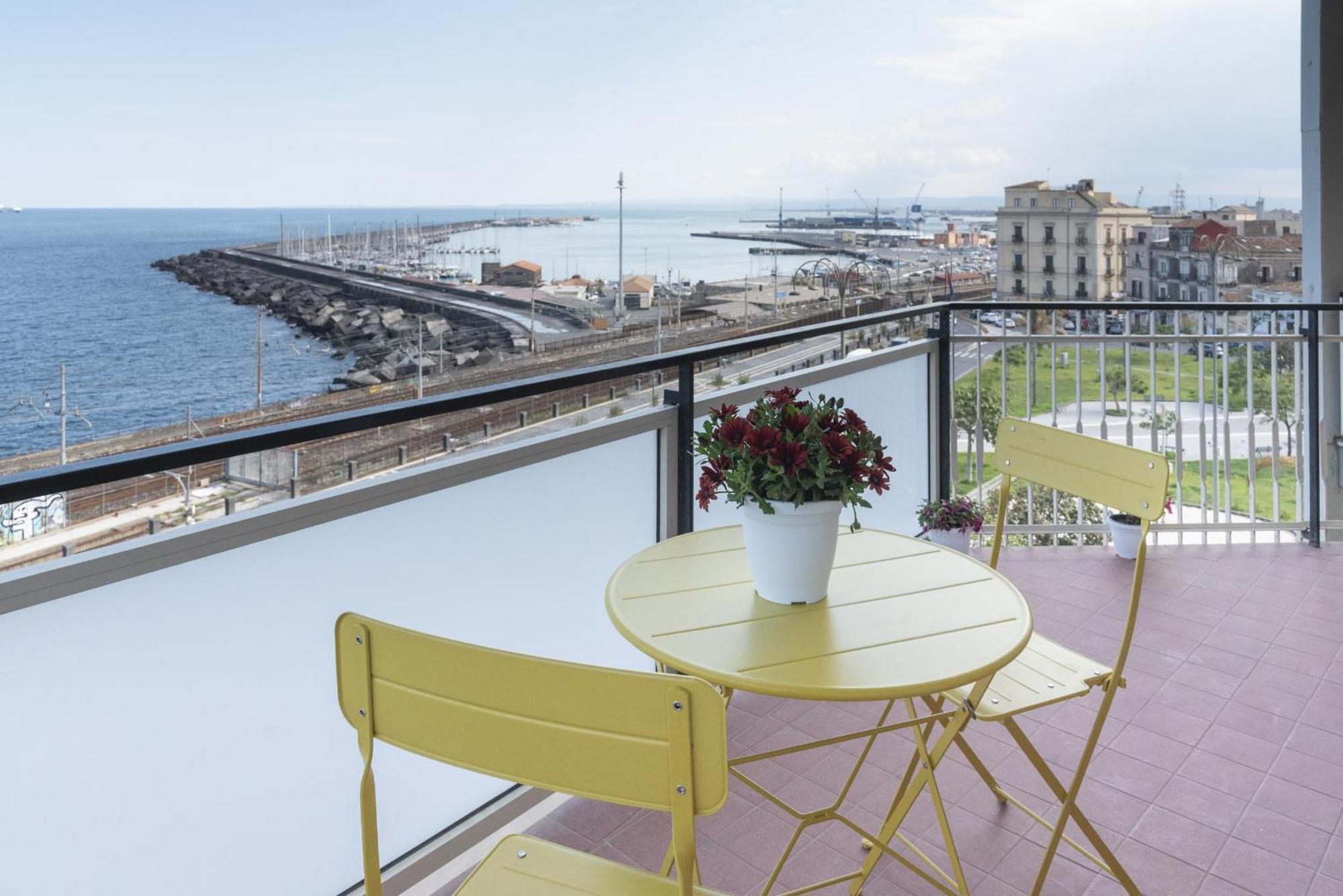 Martiri Home Catania Bagian luar foto