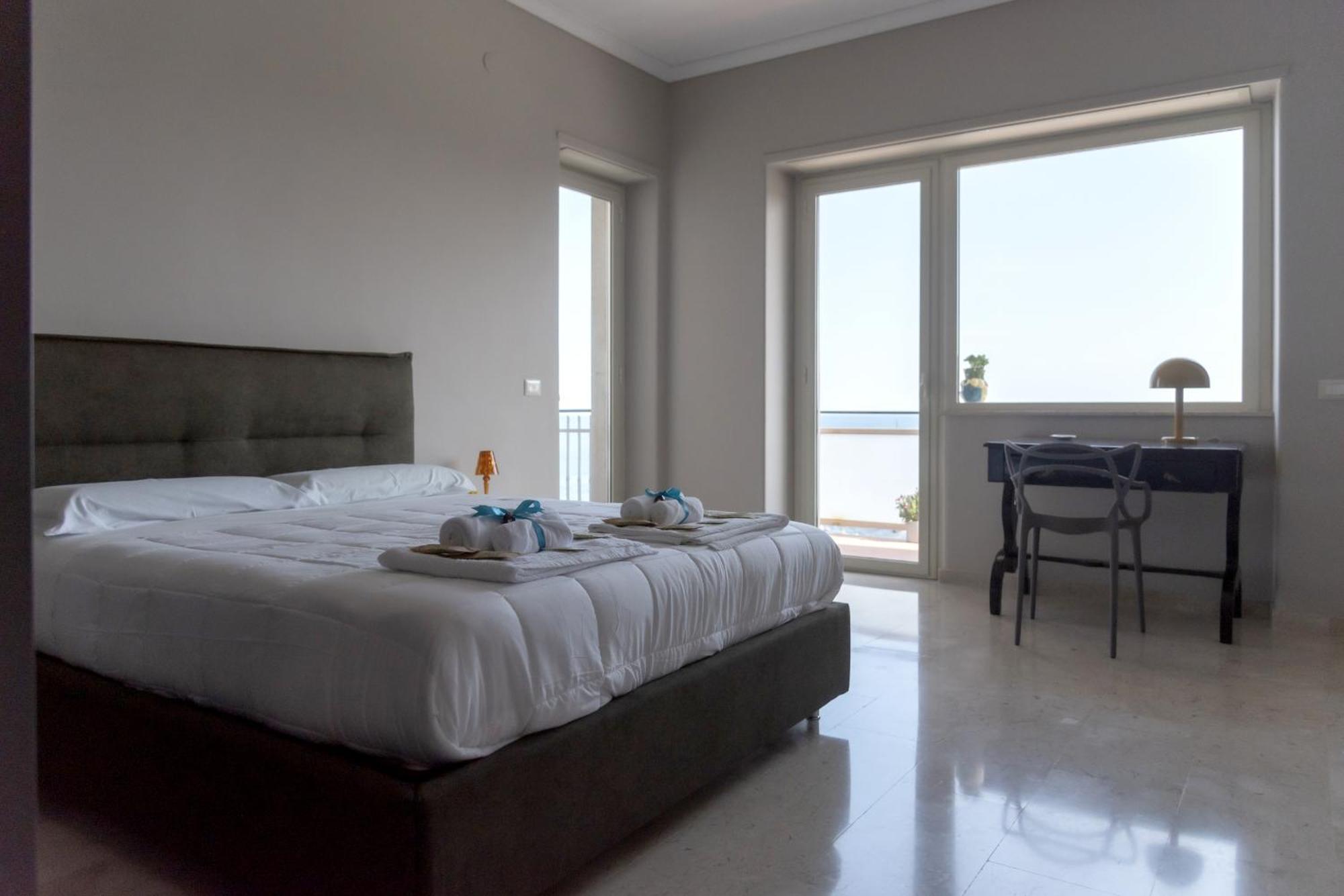Martiri Home Catania Bagian luar foto